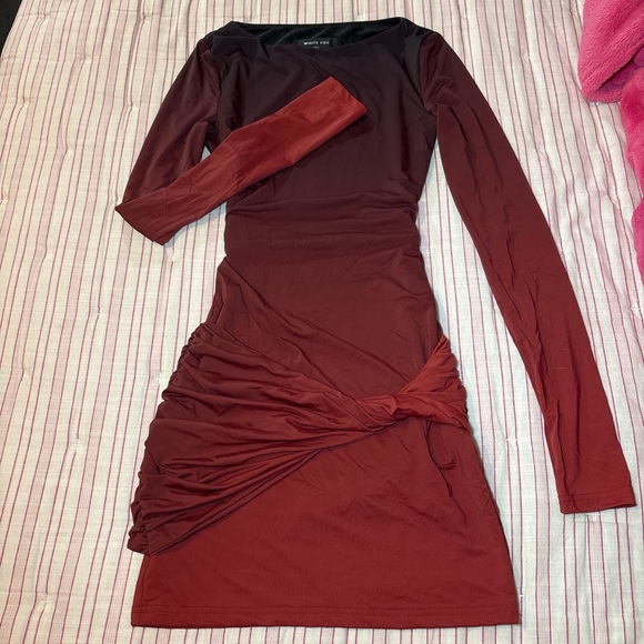 White Fox Elegant Long Sleeve Burgundy Dress - Picture 3 of 4